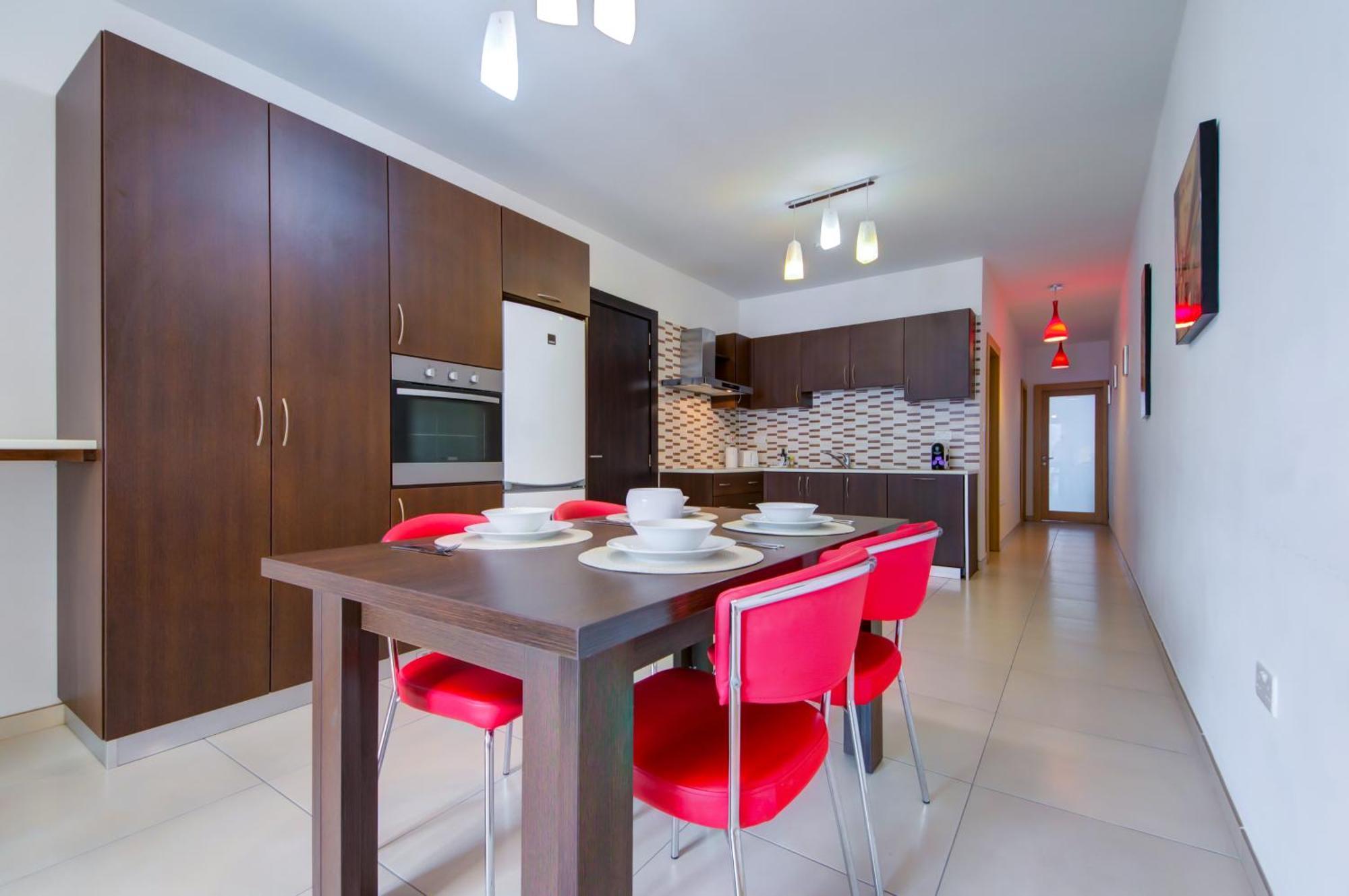 Prime Location, Modern Apartment In St Julian'S, Paceville, Apt 8 By Vaganza St. Julian's Exteriör bild