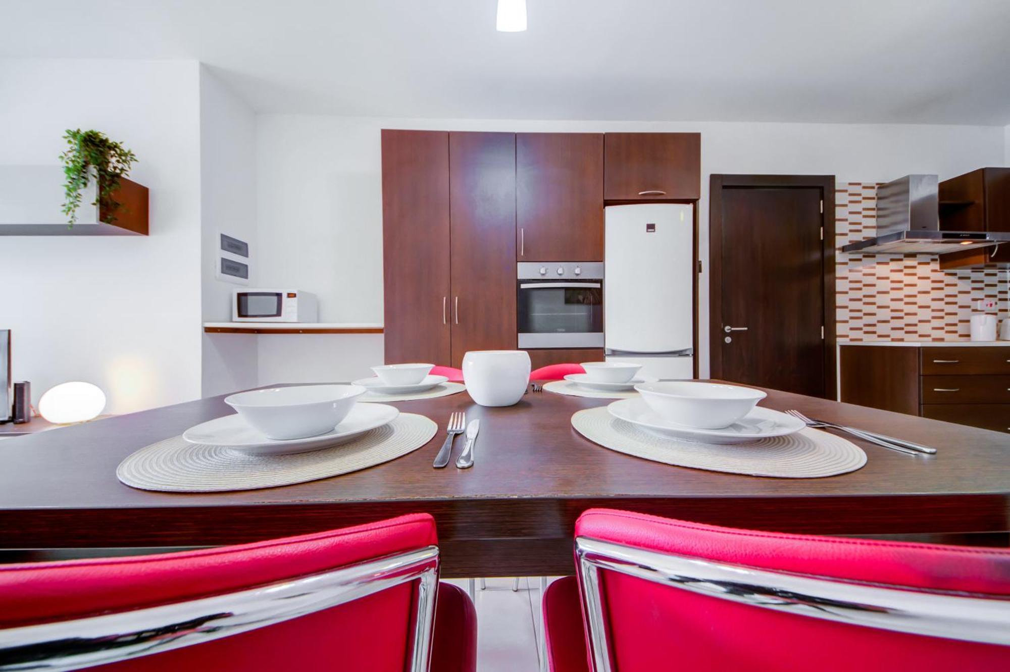 Prime Location, Modern Apartment In St Julian'S, Paceville, Apt 8 By Vaganza St. Julian's Exteriör bild