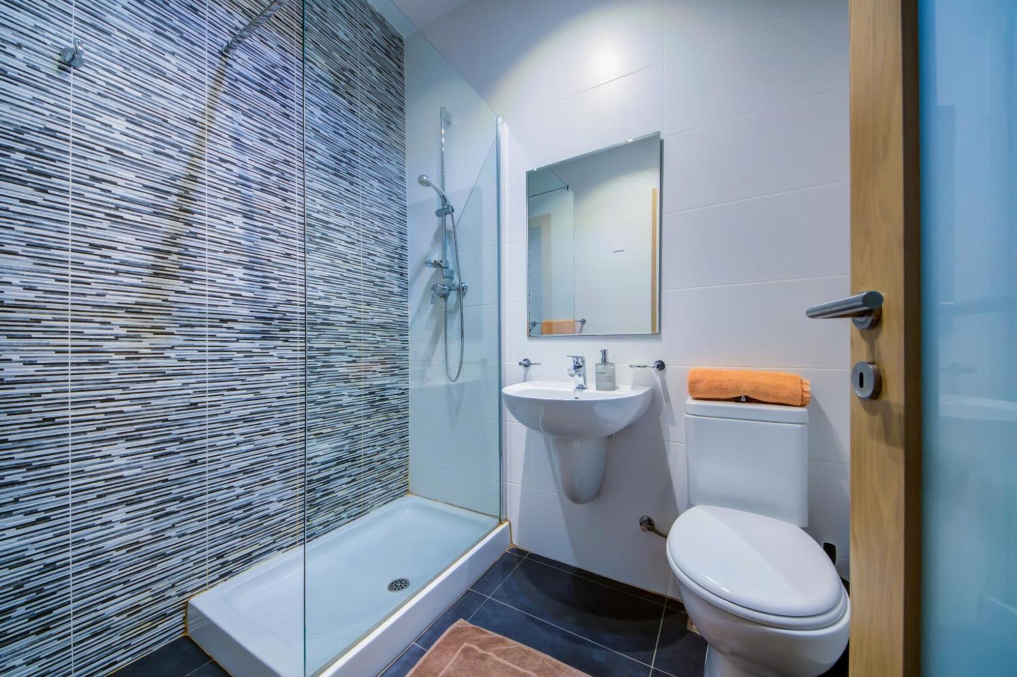 Prime Location, Modern Apartment In St Julian'S, Paceville, Apt 8 By Vaganza St. Julian's Exteriör bild