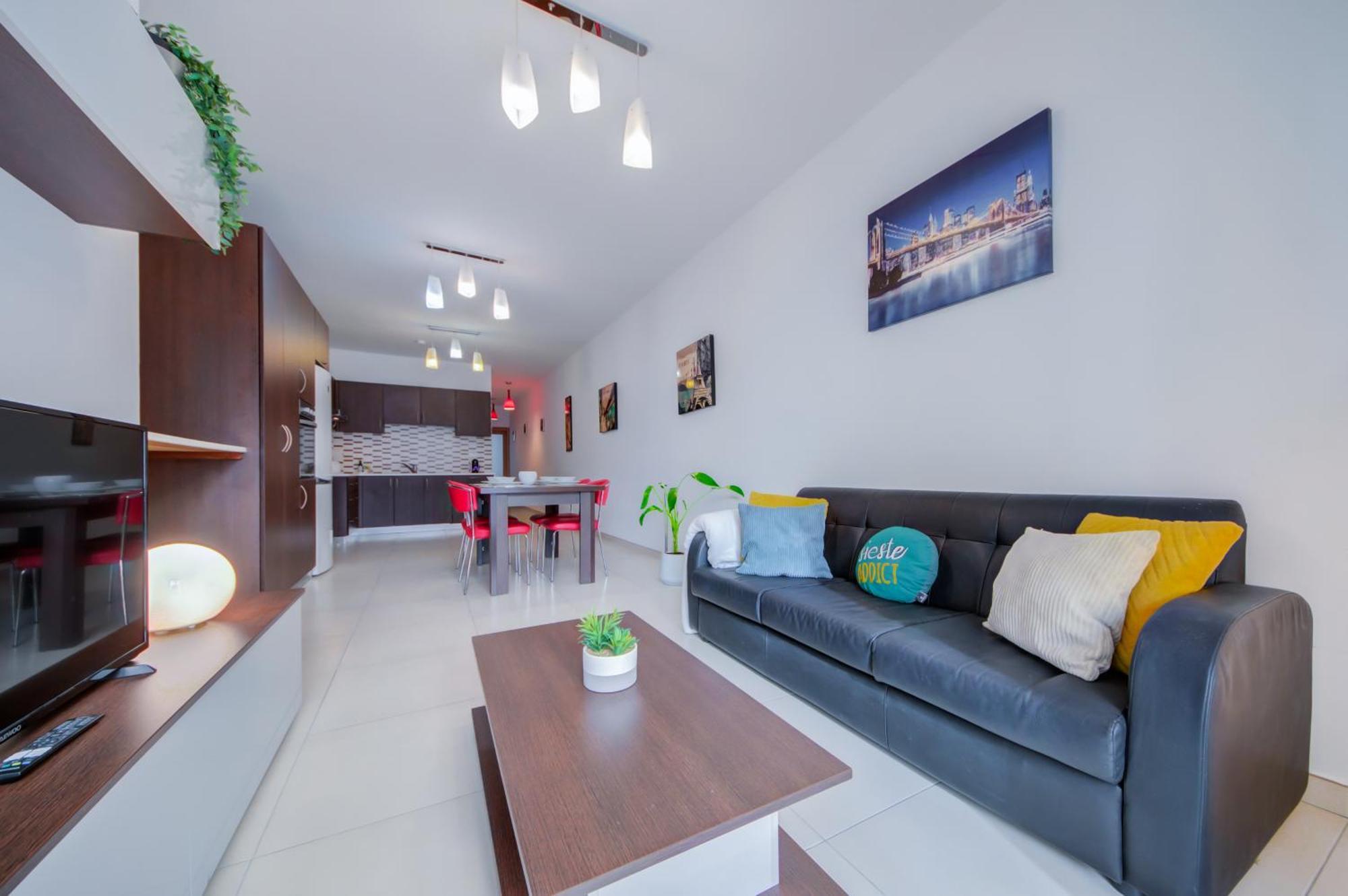 Prime Location, Modern Apartment In St Julian'S, Paceville, Apt 8 By Vaganza St. Julian's Exteriör bild
